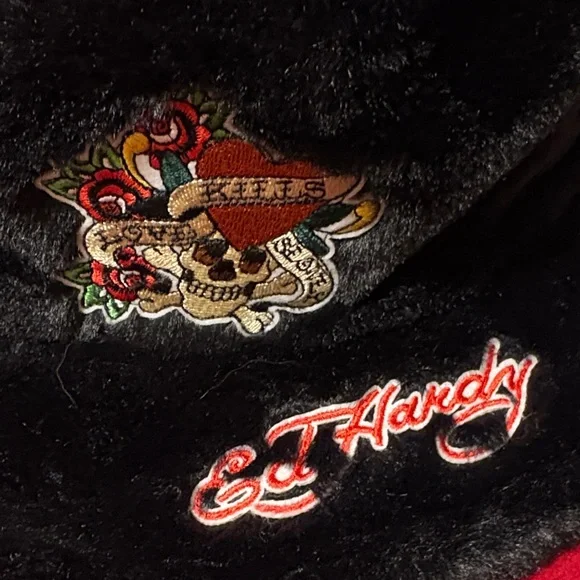 Ed Hardy Black Faux Fur Hat with Embroidery Art NWT - Picture 2 of 10